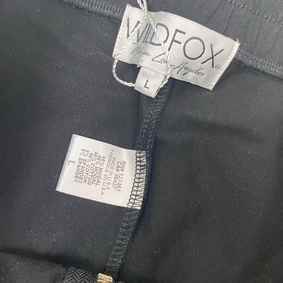 NWT wildfox black leggings with silver stripe L large with front zipper comfy - Picture 14 of 14
